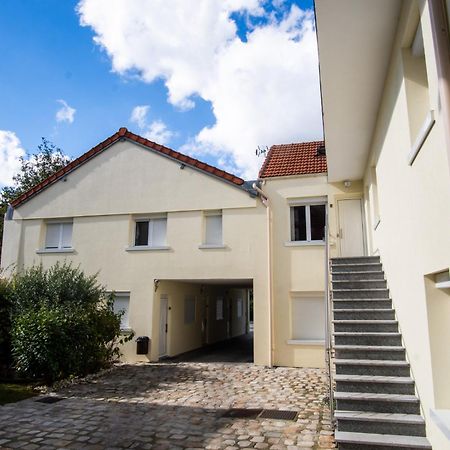 Appartement 1-4 Pers - Proche Paris, Cdg, Grand Paris Arena - A L'Ombre Du Pin "5" Le Pin  Exterior foto